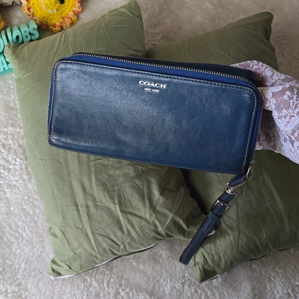 Coach Whipstitch POPPY OPTIC DENIM Tote EUC, Double zip wallet, 2 Purse Pillows - Picture 14 of 17